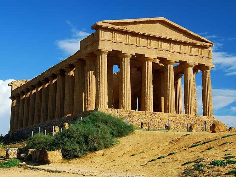 Resultado de imagen de arquitectura griega templo de zeus