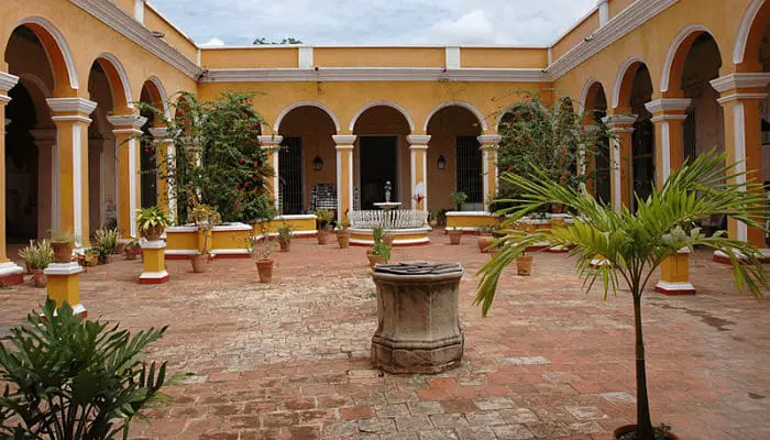 casas coloniales cuba
