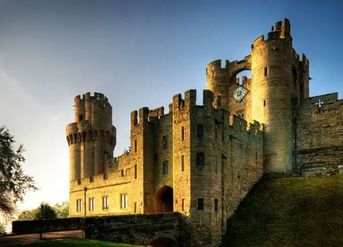 Frente del Castillo Warwick en Inglaterra