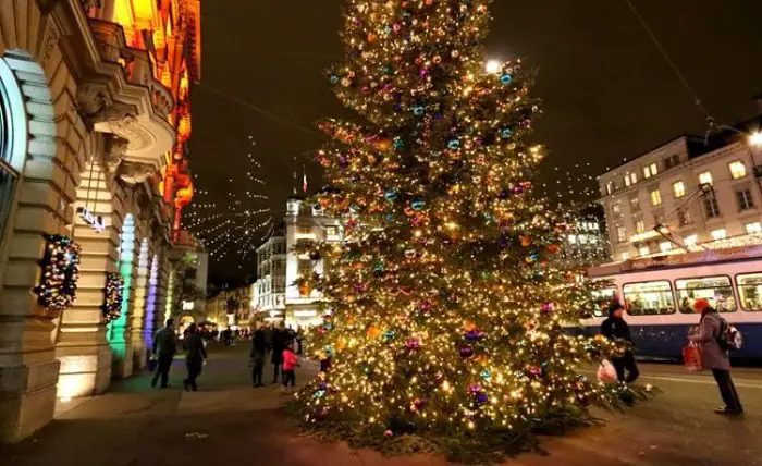 La ciudad de Zurich durante la navidad