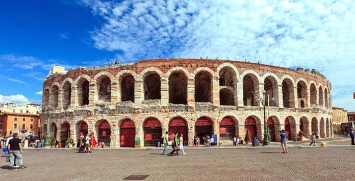 Arena de Verona - La Historia Detrás Del Mejor Escenario De Ópera Del Mundo!