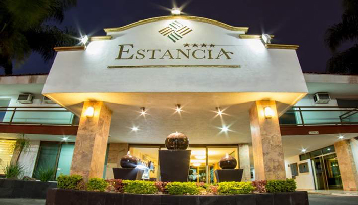  Hotel Estancia