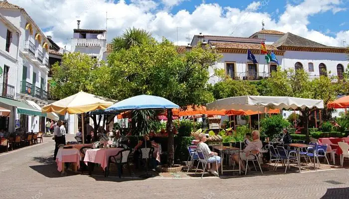 Casco Antiguo y Plaza de los Naranjos
